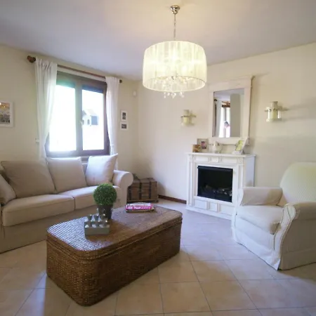 Spacious Holiday Home In Moniga Del Garda With Private Pool